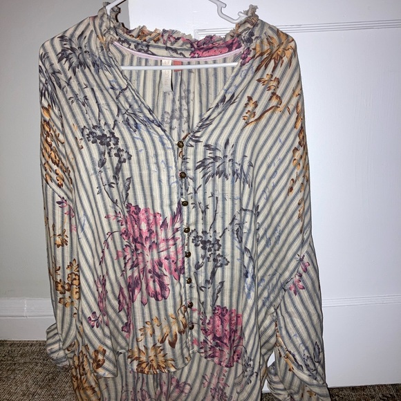Anthropologie Tops - Anthropologie Floral Linen Button Down Shirt
